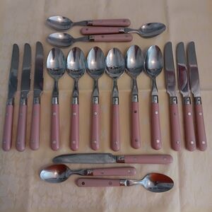 18 Pc Lot Vtg MCM Korea Pink Plastic Handle Flatware Silverware Spoons Knives